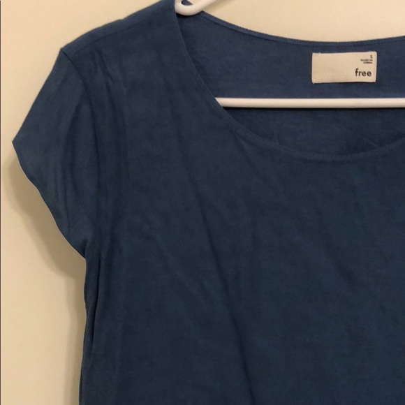 Darker blue shade blouse from Aritzia - Picture 2 of 6